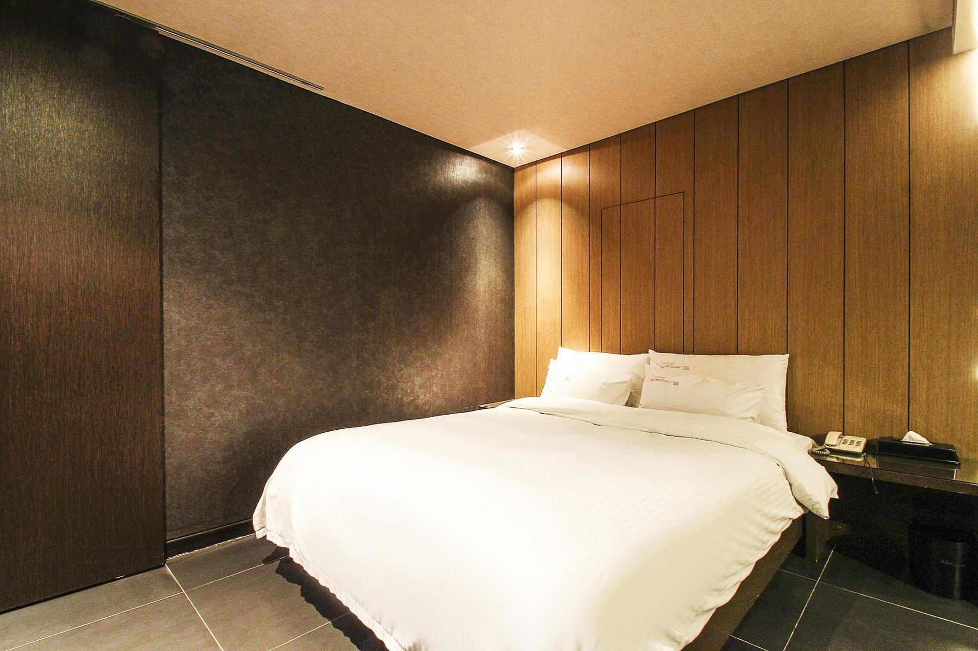 Haeundae Yeoubi Hotel 釜山広域市 エクステリア 写真